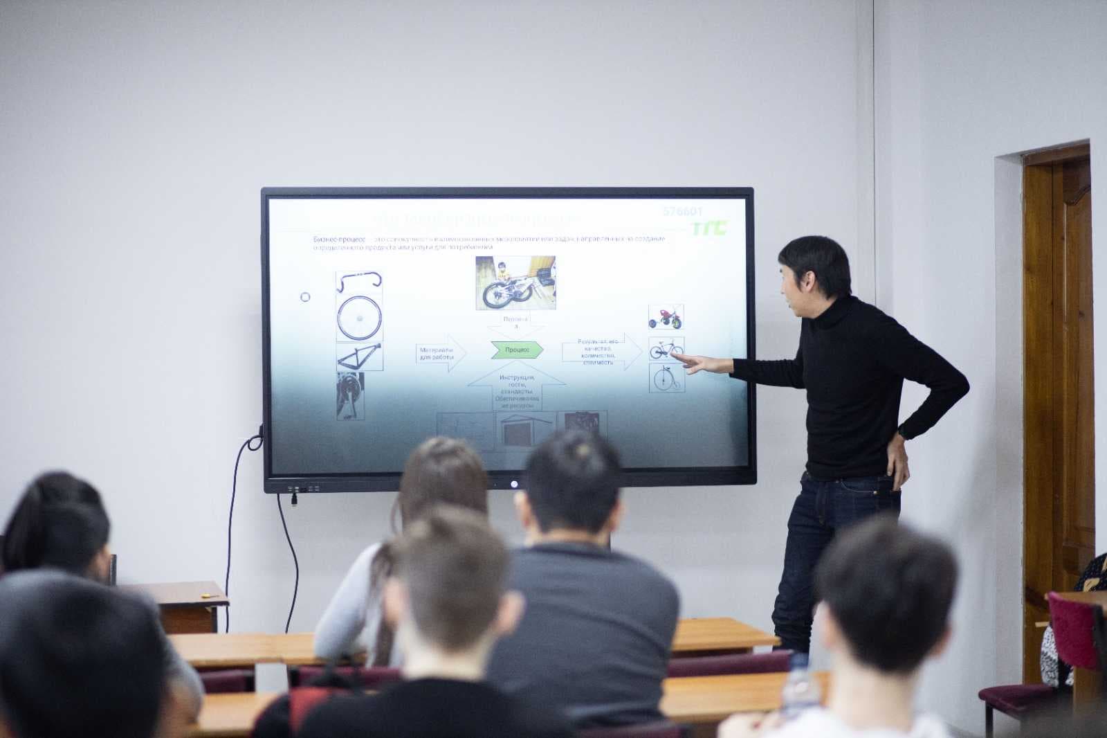 Business analyst of JSC "Transtelecom", Master of Technical Sciences Kayyrbayev Temirlan Beisenbaevich held a guest lecture on "What are business analytics? Fundamentals of business analysis". — 3