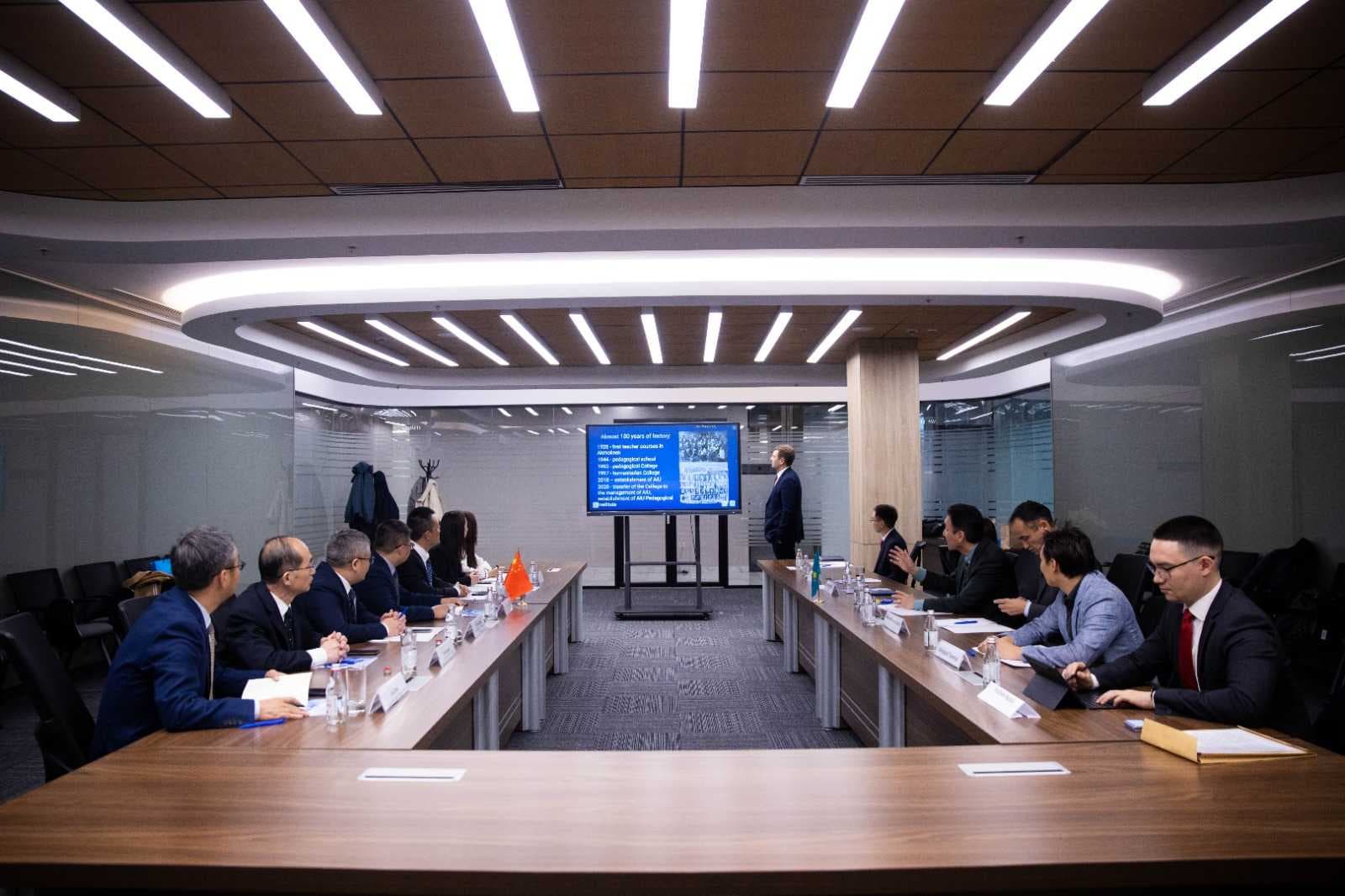 On October 24, two important meetings with delegations from China were held at Astana International University. — 4