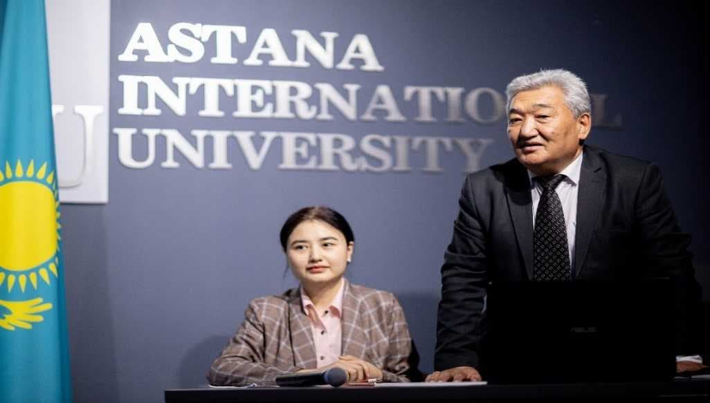 On November 2, 2023, at the Pedagogical Institute of Astana International University in the assembly hall, the first meeting of the Literary Lounge dedicated to the 130th anniversary of the famous Kazakh poet and writer, publicist and public figure Sultanmakhmut Toraigyrov “Poetry is calling us into the distance...” was held — 3