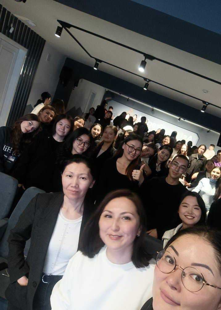 Today, AIU hosted a guest lecture by Asel Mukhamedzhanova, head of the Presidential Project Office (Delivery unit) under the Presidential Administration on functional literacy. — 1
