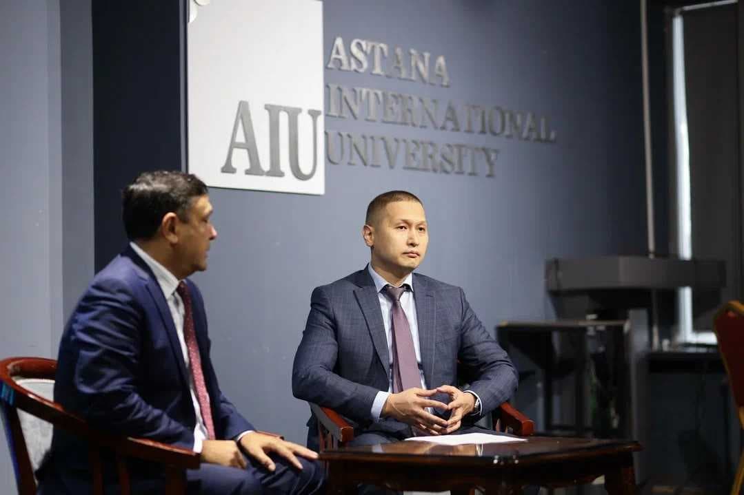 THE JUDGES HELD A MEETING WITH STUDENTS OF THE HIGHER SCHOOL OF LAW OF ASTANA INTERNATIONAL UNIVERSITY — 4