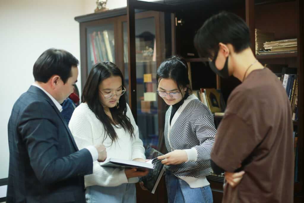 Science Day at the Higher School of Art and Design — 1