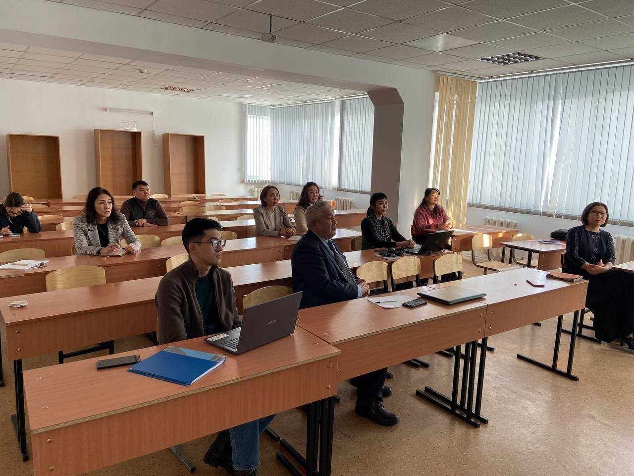 Жаратылыстану ғылымдары жоғары мектебінде магистранттар мен докторанттардың оқу жылының бірінші семестріндегі ғылыми-зерттеу жұмыстарының нәтижелеріне арналған ғылыми семинар өтті. — 1