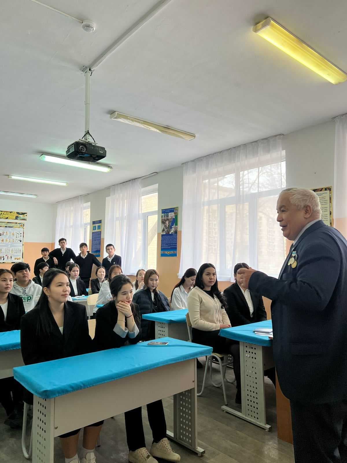 The Higher School of Natural Sciences held career guidance meetings in the west of the country — 1
