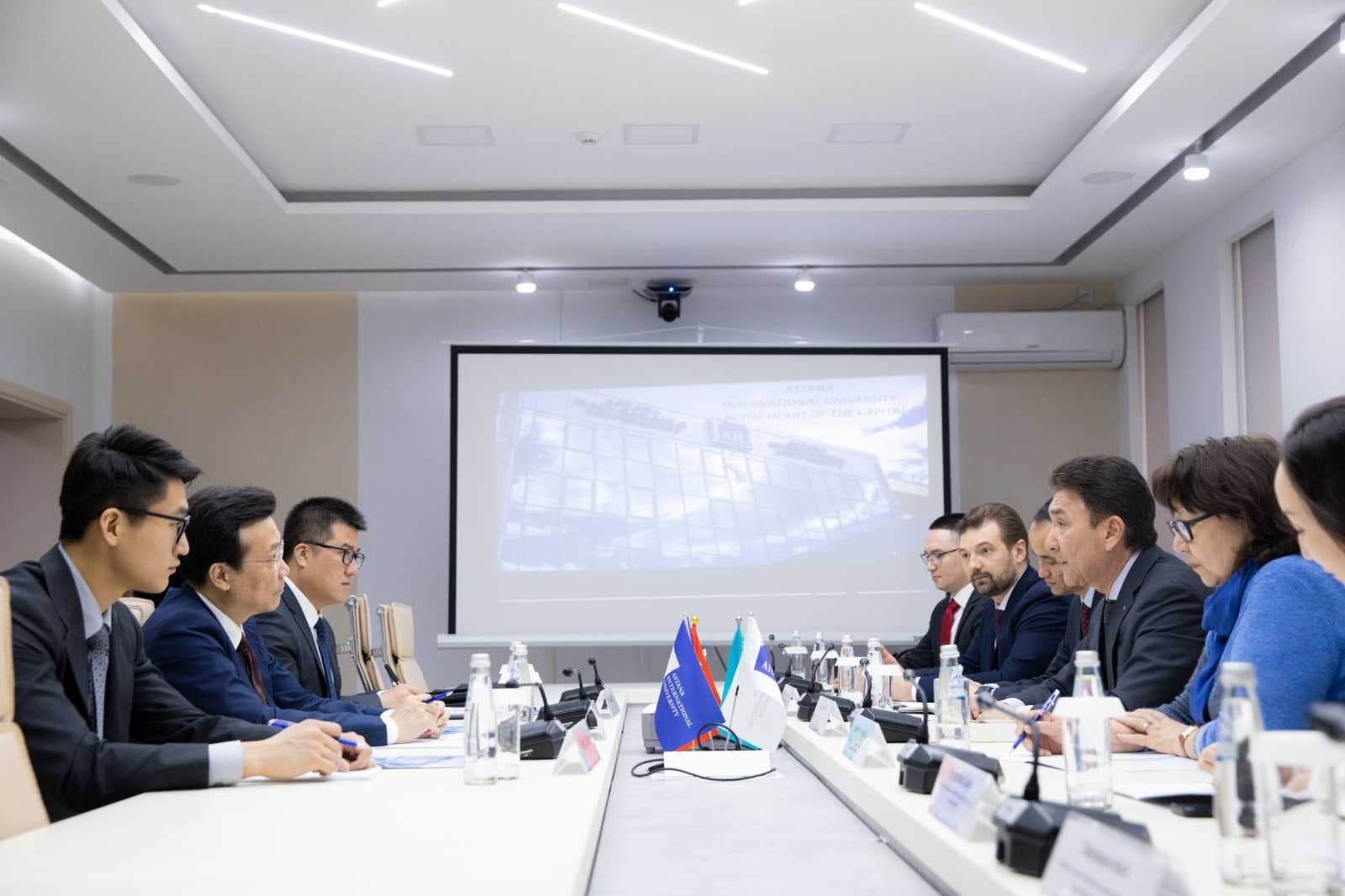 The Ambassador of the People's Republic of China to the Republic of Kazakhstan visited Astana International University — 4