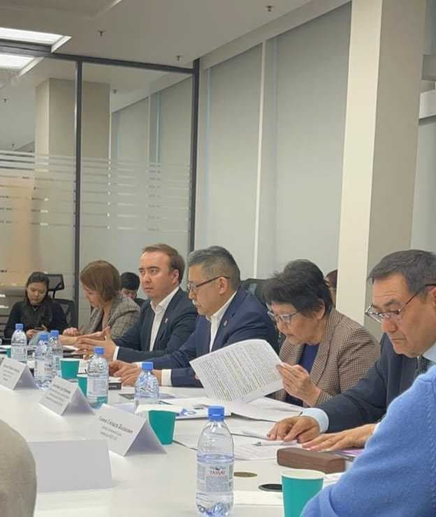 A ROUND TABLE «ADAPTABILITY OF THE ECONOMY: THEORETICAL AND PRACTICAL ASPECTS» — 3
