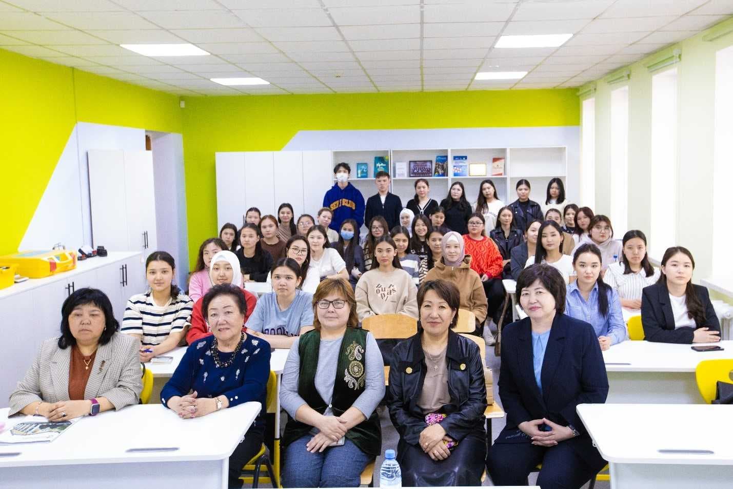 Guests from the Kyrgyz National University named after Zh. Balasagun. — 1