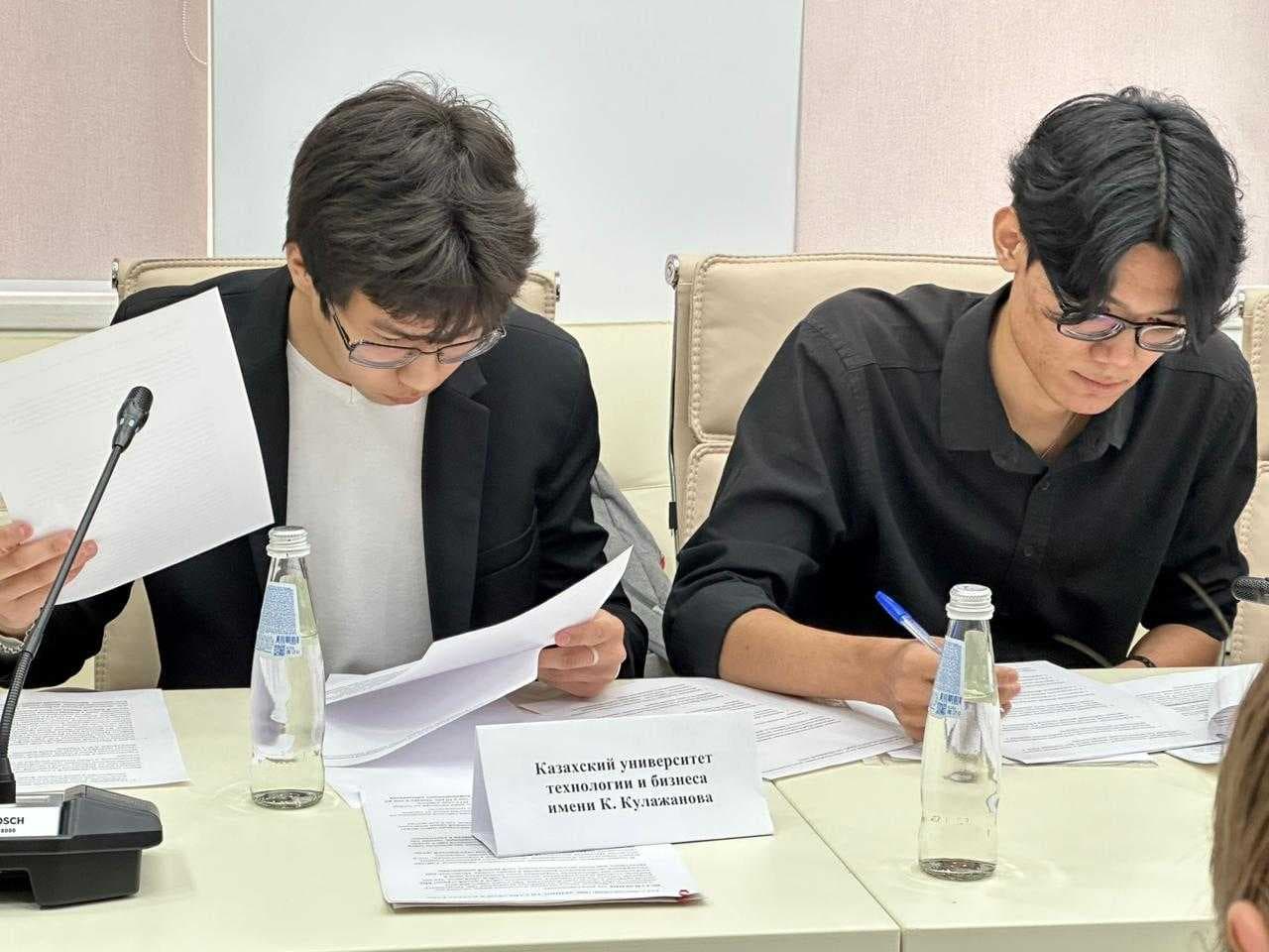 The first interuniversity environmental debate! — 4