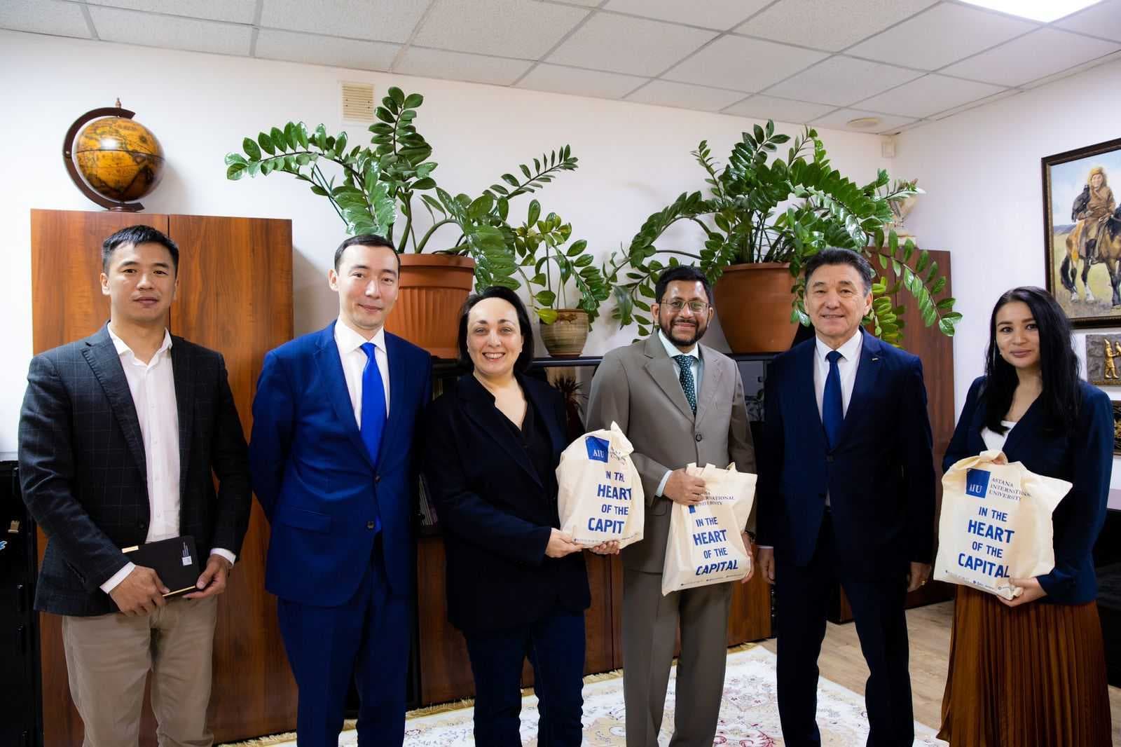 Meeting of the President of Astana International University with the Leadership of the School of Engineering and Digital Sciences of Nazarbayev University — 1