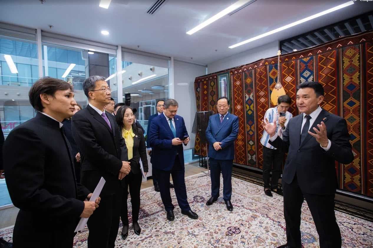 Opening of a branch of Beijing Language and Culture University in Astana — 3