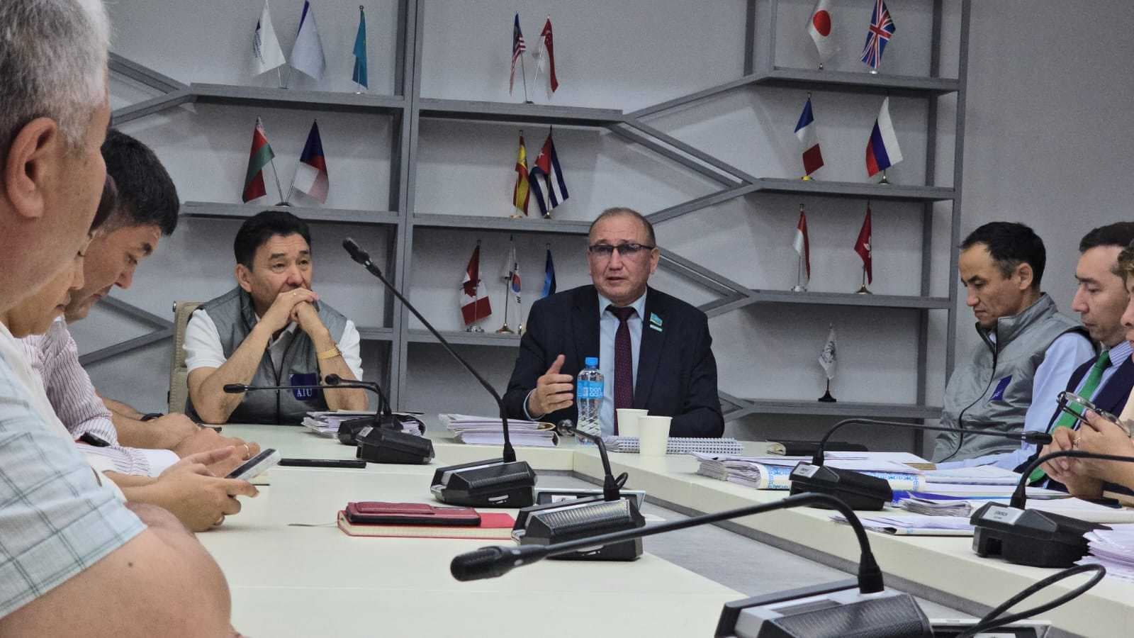 Meeting with the deputy of the Majilis of the Parliament of the Republic of Kazakhstan M. Bashimov — 1