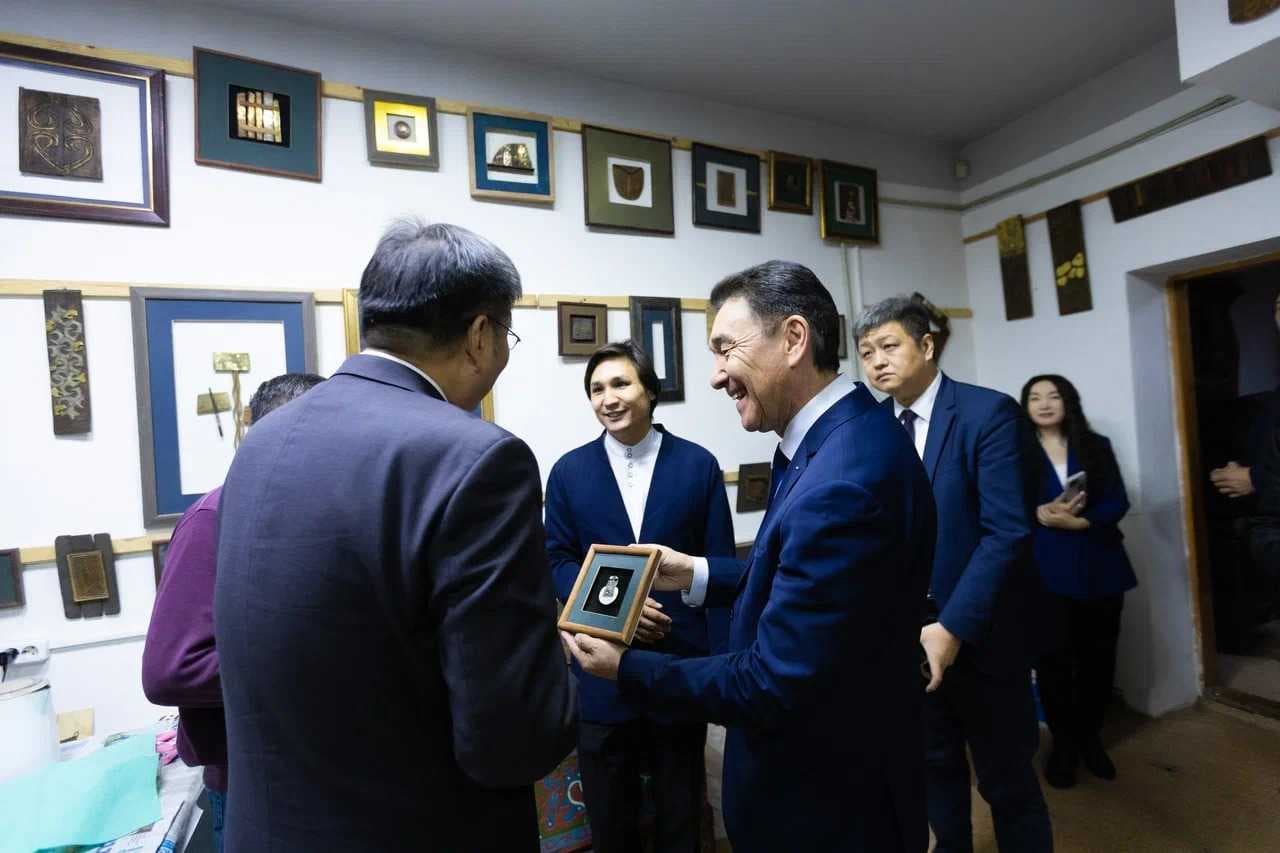 AIU and UIBE: Signing ceremony of the agreement on the joint Kazakh-Chinese Institute of International Business and Economics! ✨ — 4