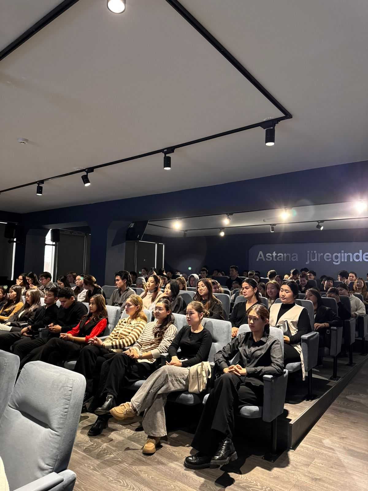 Astana International University Explores the Power of Mathematics in Society! — 2