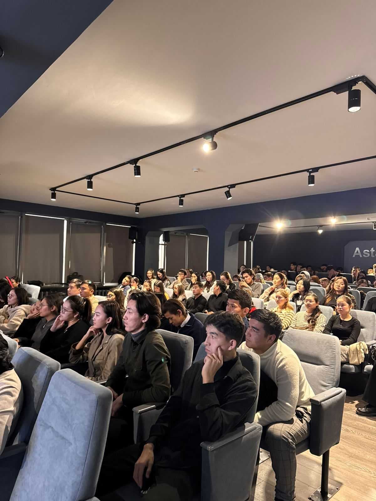 Astana International University Explores the Power of Mathematics in Society! — 1