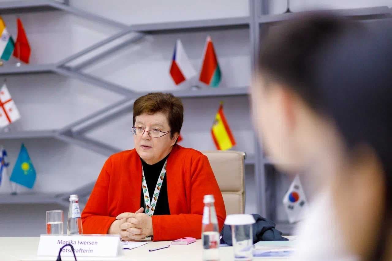 Германия Елшісі Astana International University-де қонақ дәріс өткізді — 1