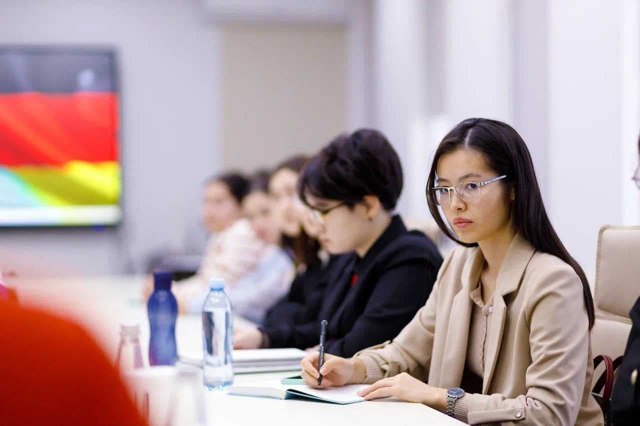 Германия Елшісі Astana International University-де қонақ дәріс өткізді — 2