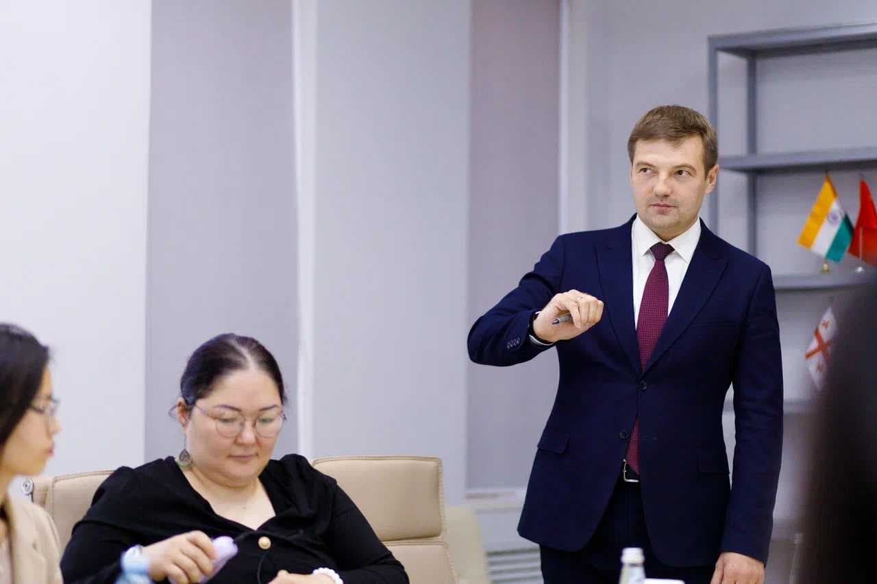 Германия Елшісі Astana International University-де қонақ дәріс өткізді — 3