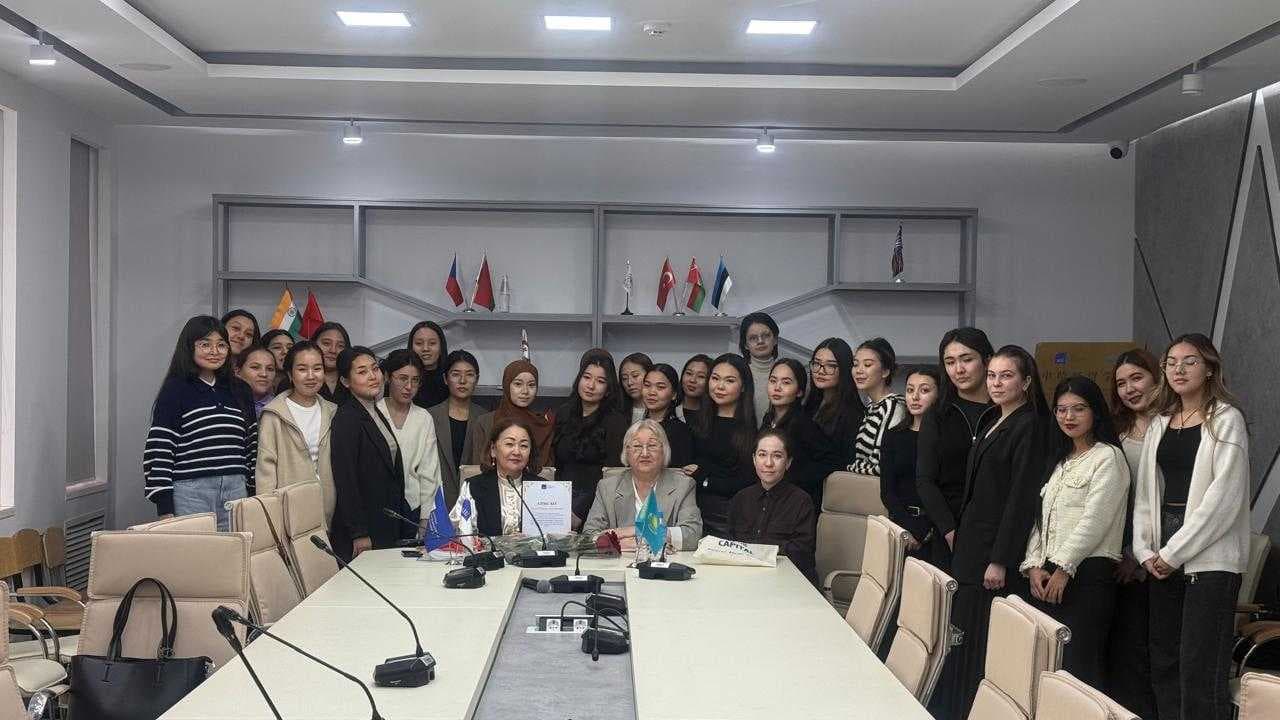 MASTER CLASS: "INTEGRATED EDUCATION" IN ACTION — 3