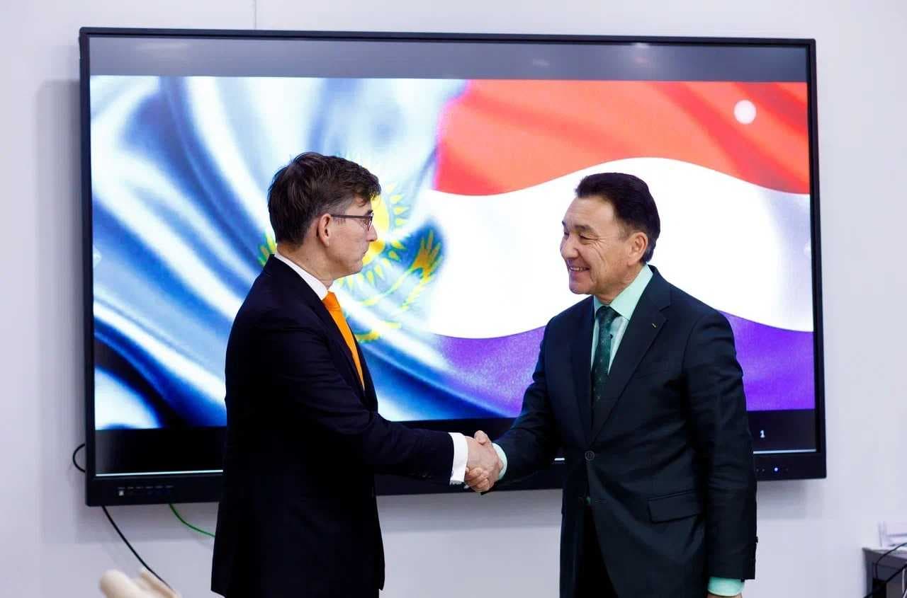 The Ambassador of the Kingdom of the Netherlands to Kazakhstan, Nico Schermers, visited AIU — 1