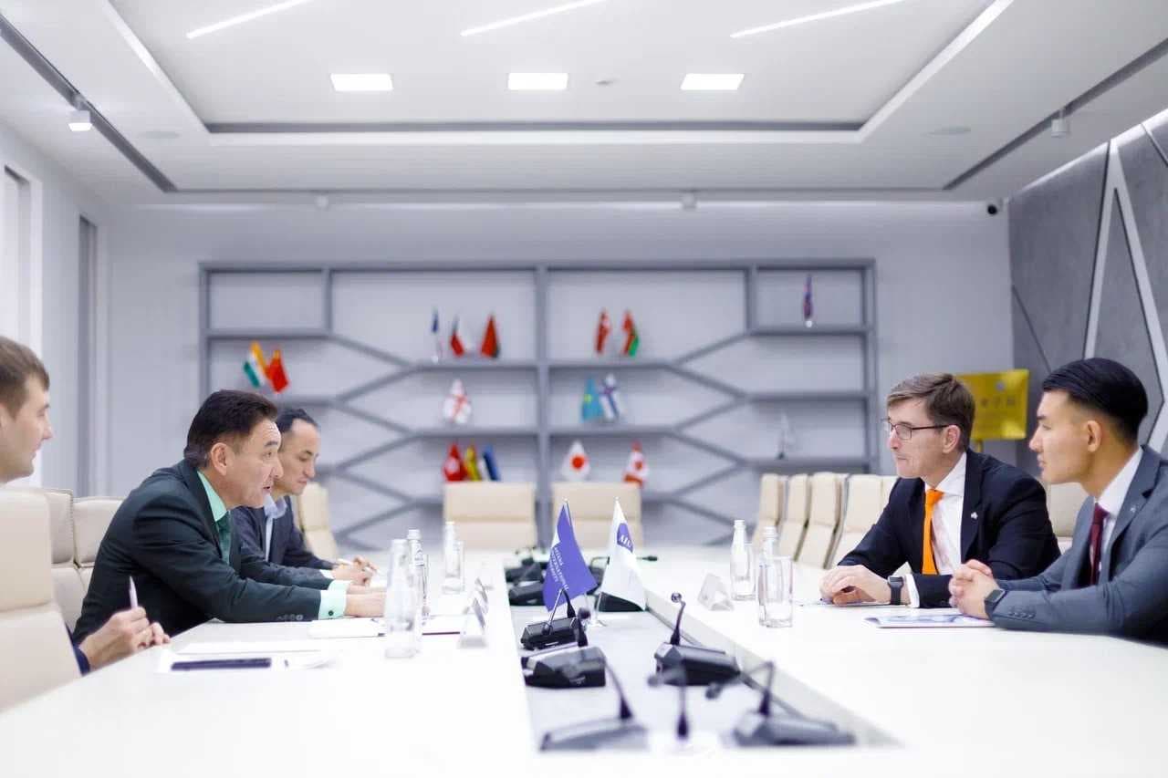 The Ambassador of the Kingdom of the Netherlands to Kazakhstan, Nico Schermers, visited AIU — 2