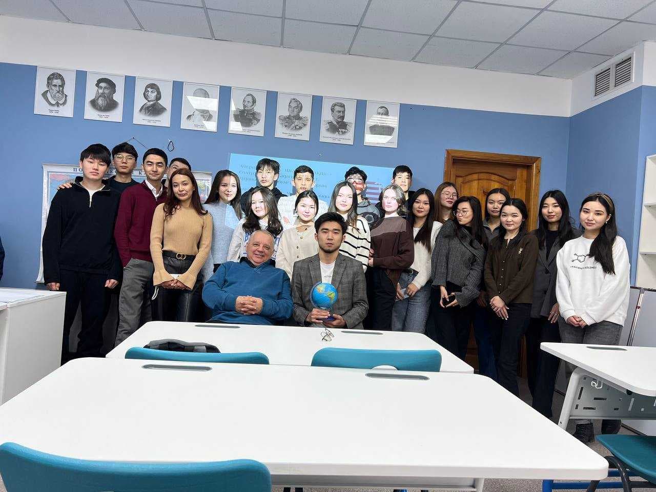 A Turkish Professor Delivered Lectures to AIU Students — 3