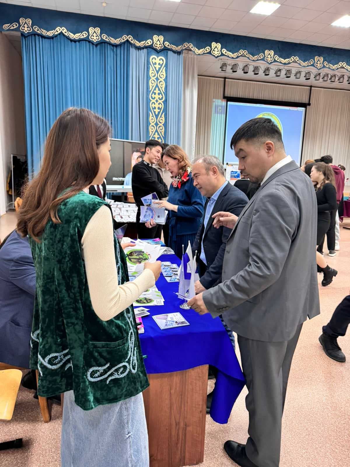 Career Guidance Meeting with High School Students — 2