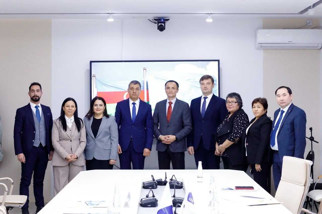 A meeting with representatives of the Educational Student Loan Fund under the Ministry of Science and Education of Azerbaijan was held at AIU. — 1
