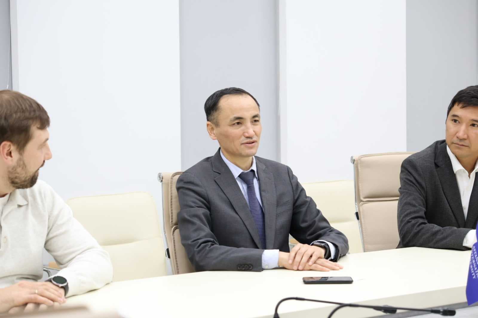 📢 Visit of the Ambassador Extraordinary and Plenipotentiary of the Slovak Republic to AIU! — 2