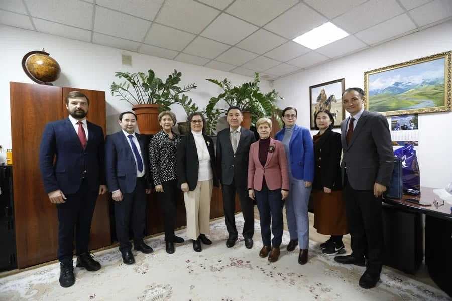 AIU strengthens international ties: Visit of the Sofia University delegation — 1
