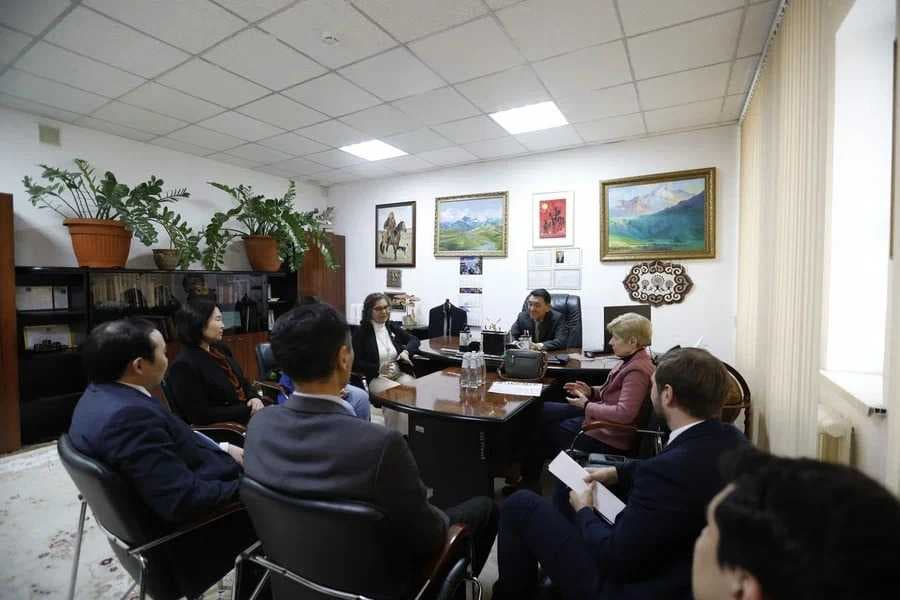 AIU strengthens international ties: Visit of the Sofia University delegation — 8