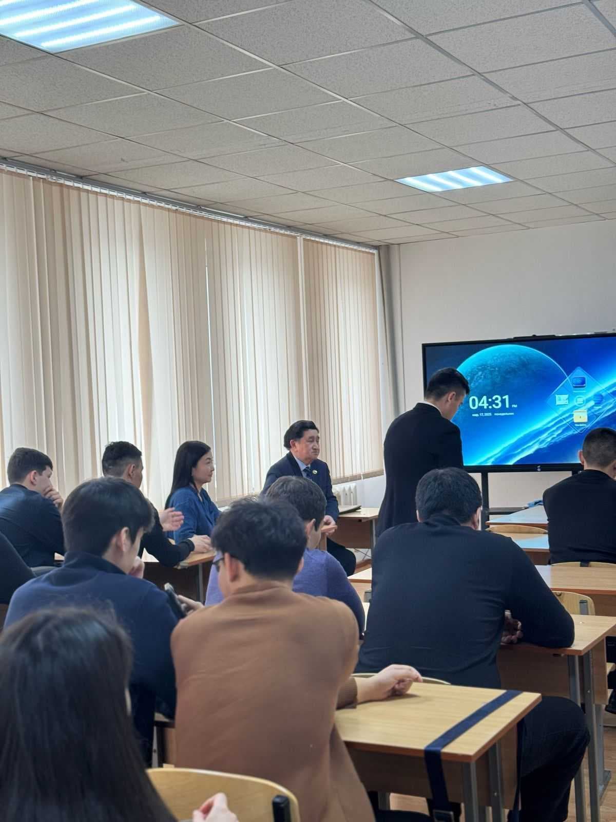 AIU-да Қазақстан Республикасы Парламентінің қызметі мен парламенттік құқыққа арналған ашық дәріс өтті — 5