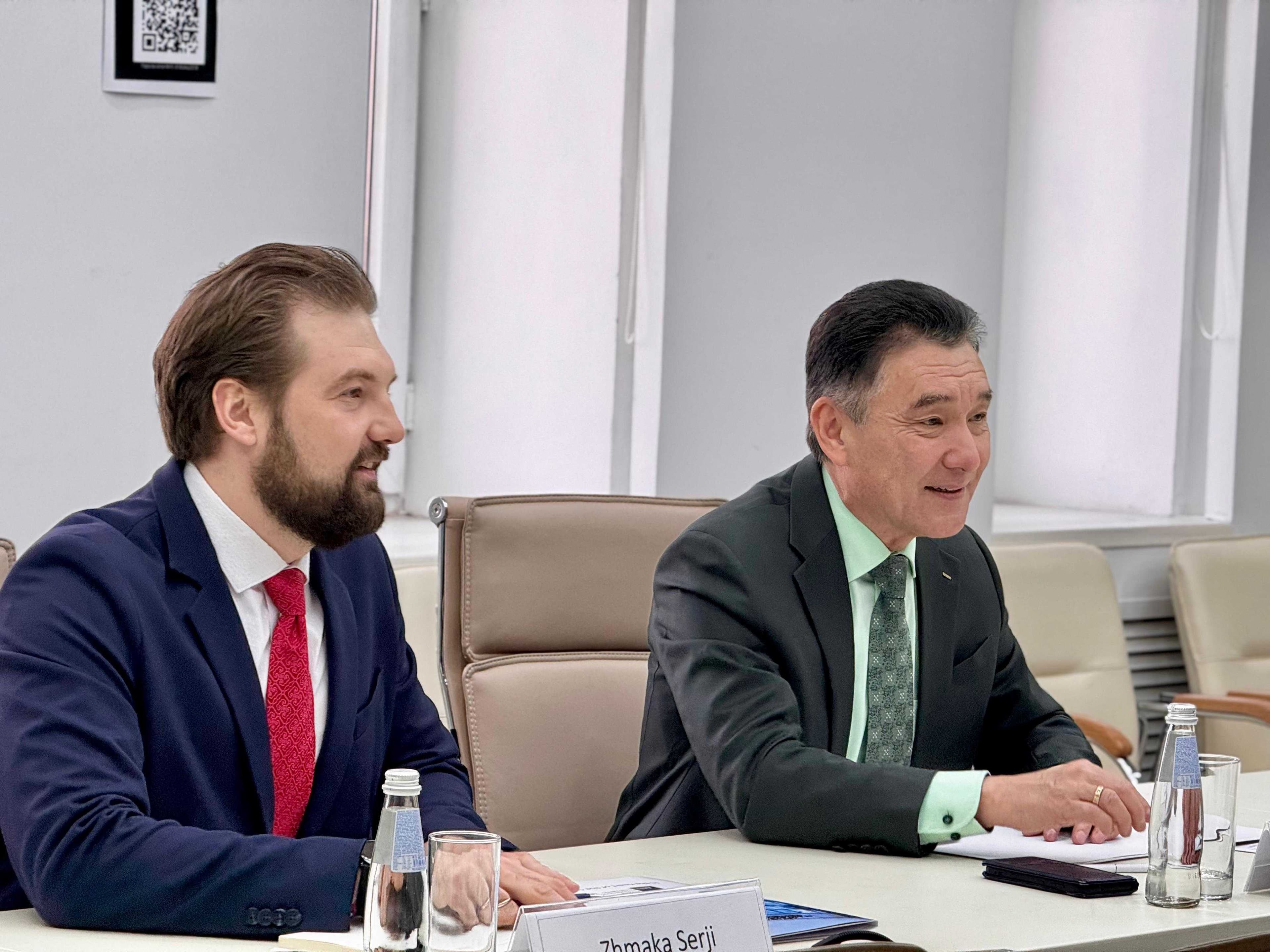 Посол Швеции в Казахстане Эва Полано посетила AIU — 4