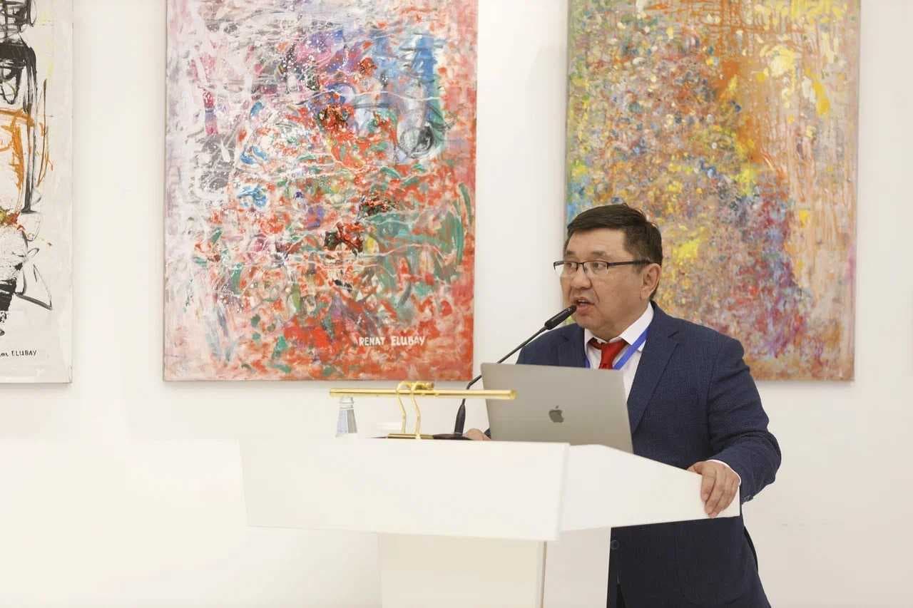 🎓 AIU-2025 конференциясының пленарлық сессиясы: шабыттандыратын бастама! — 10