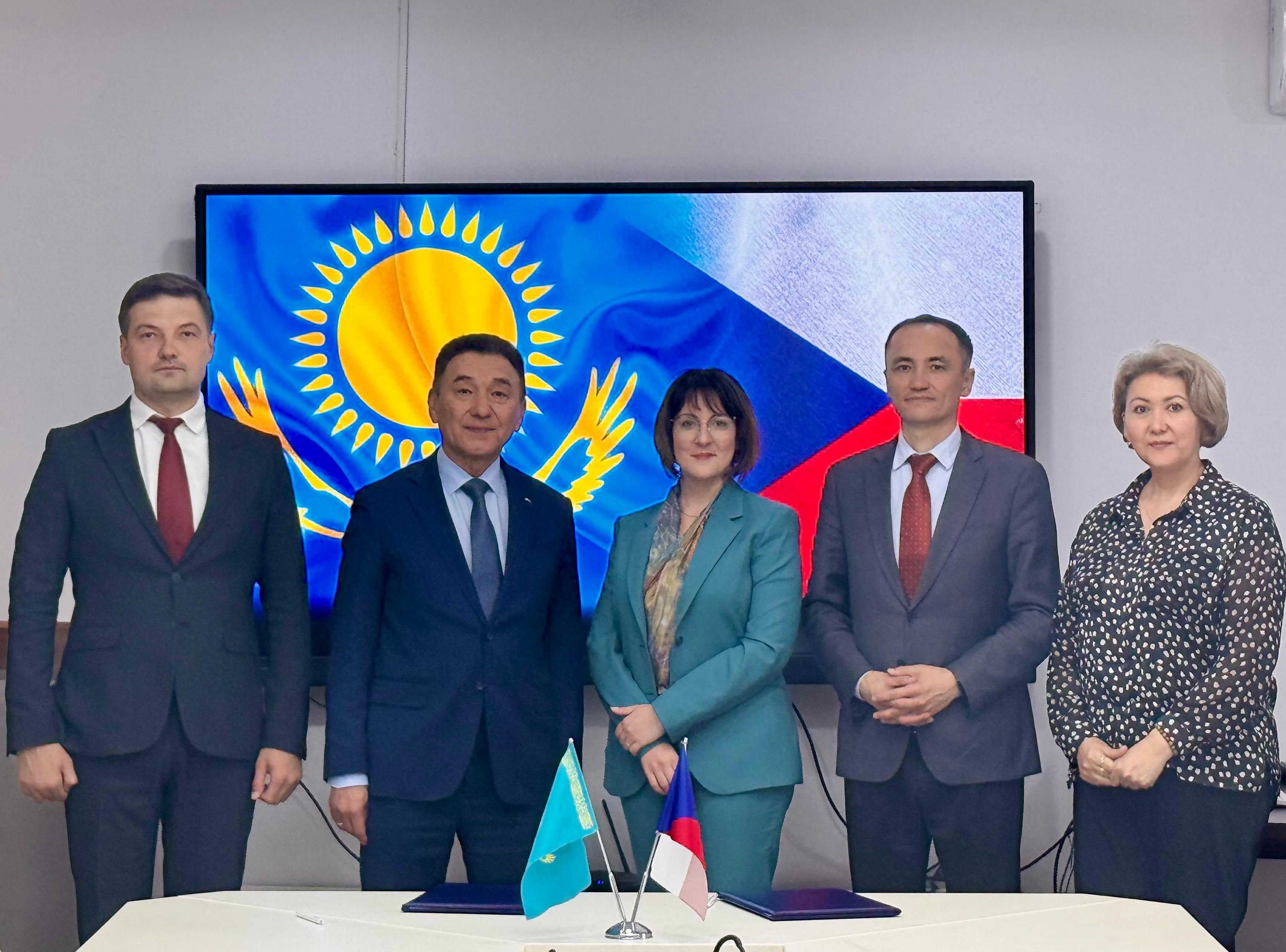 Cooperation between AIU and one of the dynamically developing universities in the Czech Republic — Newton University — 5