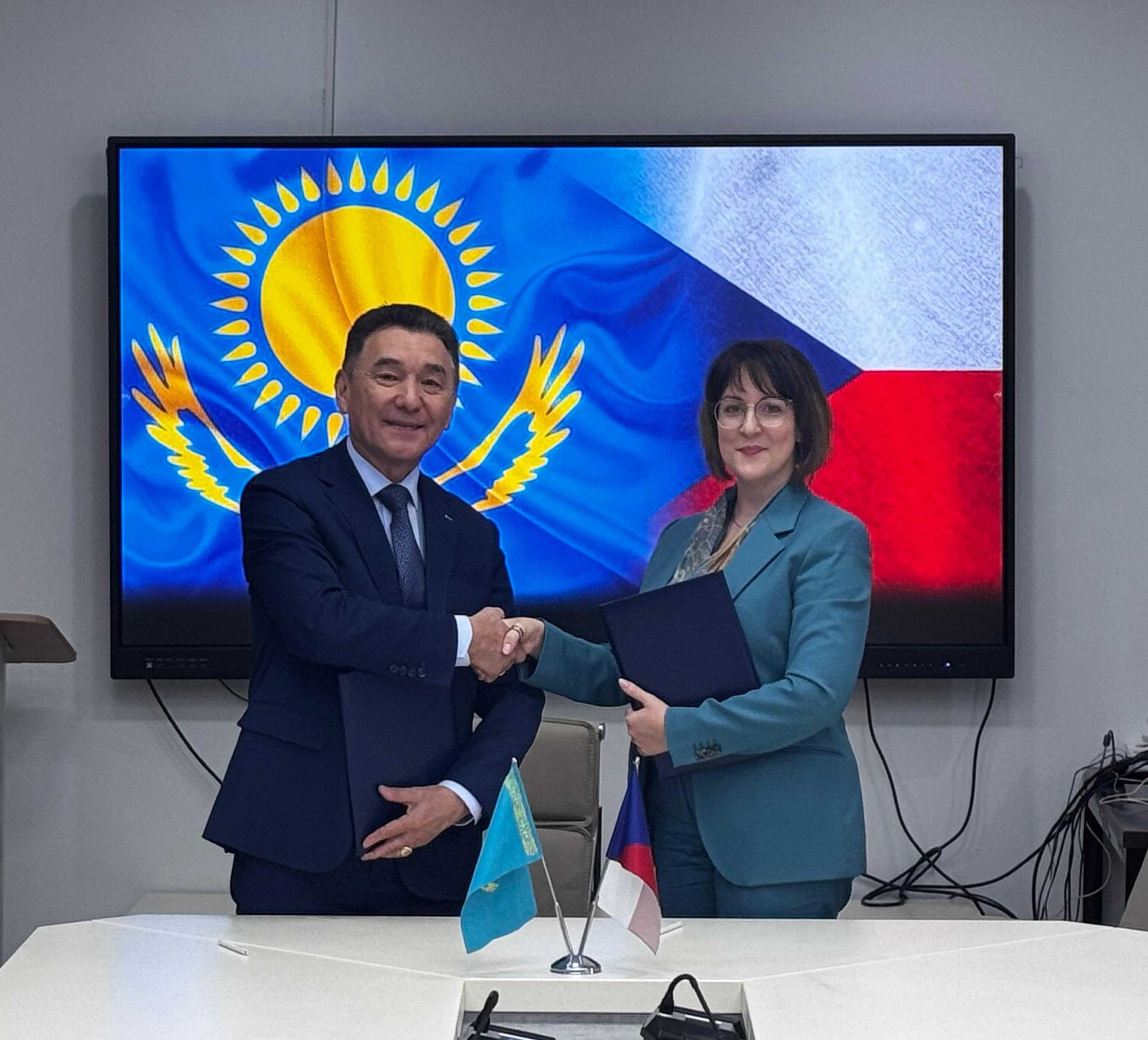 Cooperation between AIU and one of the dynamically developing universities in the Czech Republic — Newton University — 1