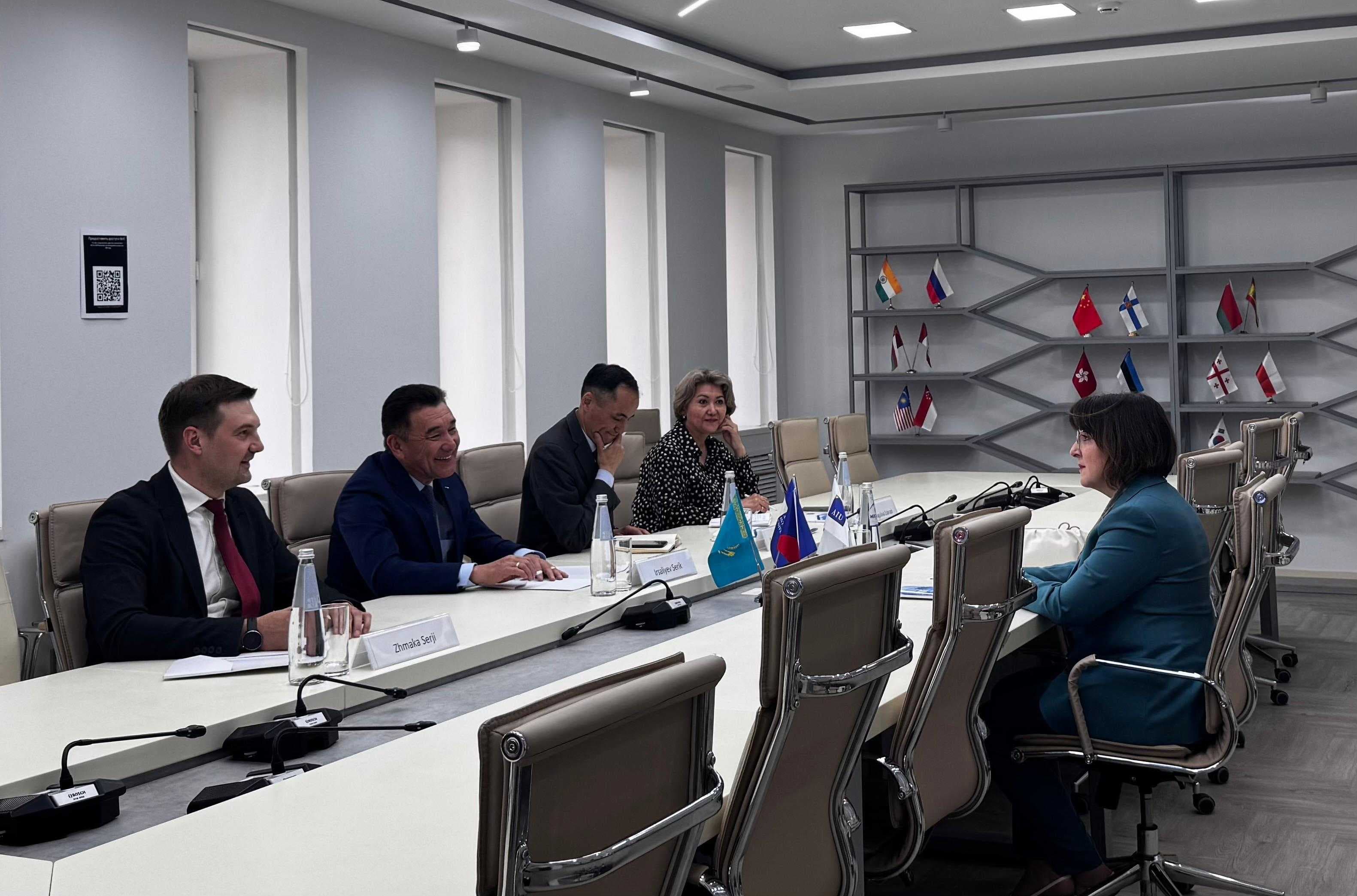 Cooperation between AIU and one of the dynamically developing universities in the Czech Republic — Newton University — 2