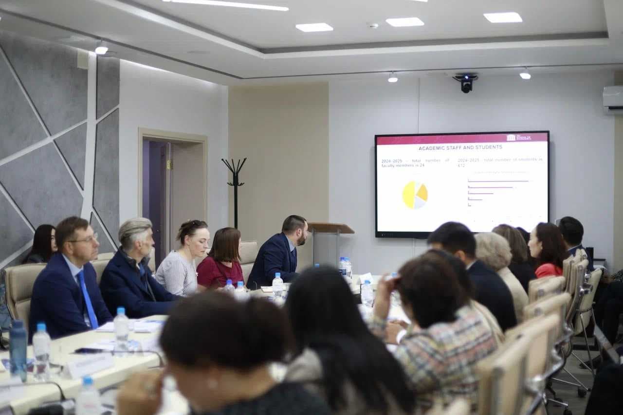 Astana International University took part in the international INT-KZ forum. — 3