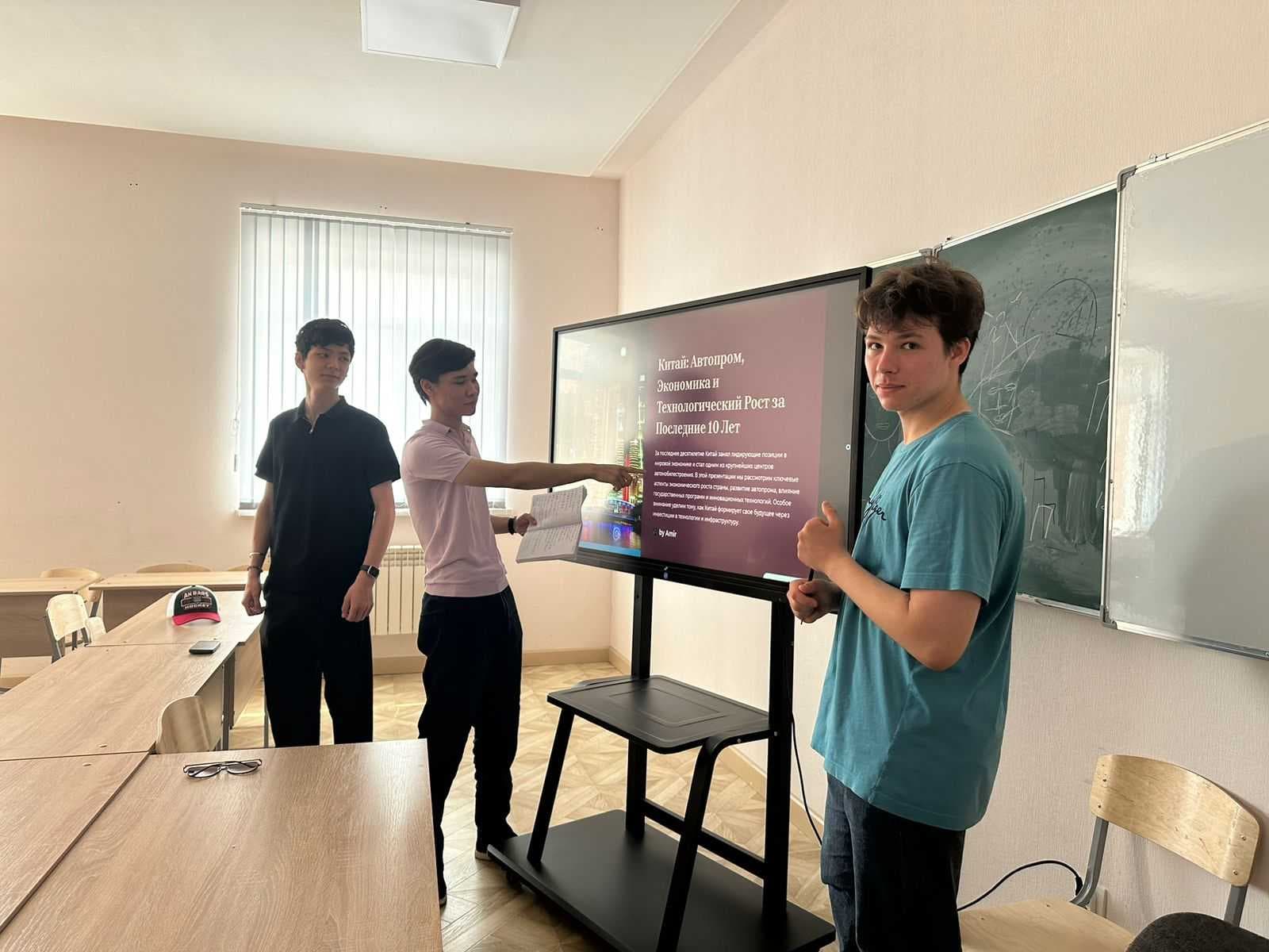 CHINESE LANGUAGE AND CULTURE CLUB AT THE HIGHER SCHOOL OF  ECONOMICS — 2