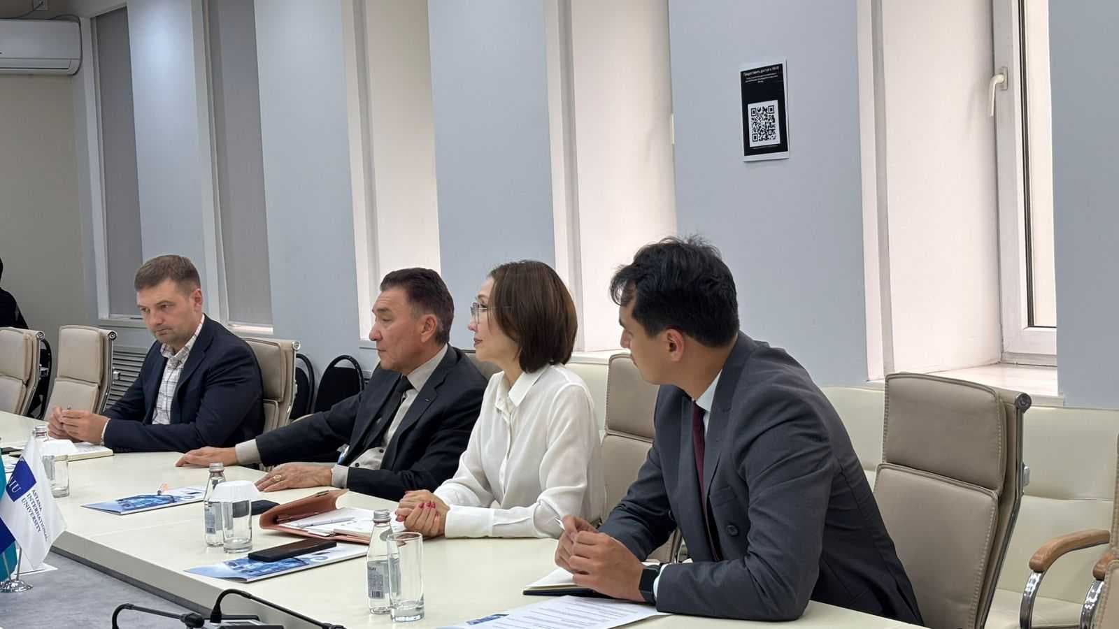 Astana International University халықаралық ынтымақтастық көкжиегін Cormack Consultancy Group-пен бірге кеңейтуде — 3