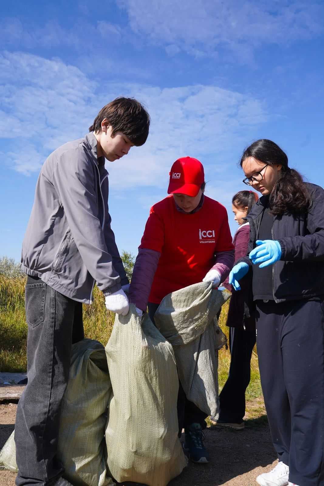 AIU студенттері «World Cleanup Day» Жаһандық экологиялық акциясына қатысты — 9
