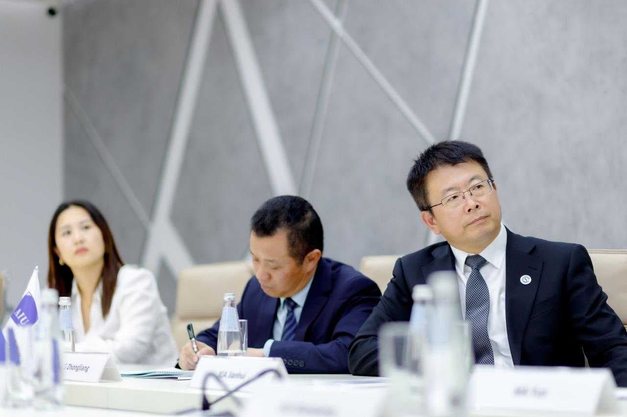 Astana International University held a meeting with a Chinese delegation: new horizons for cooperation — 5