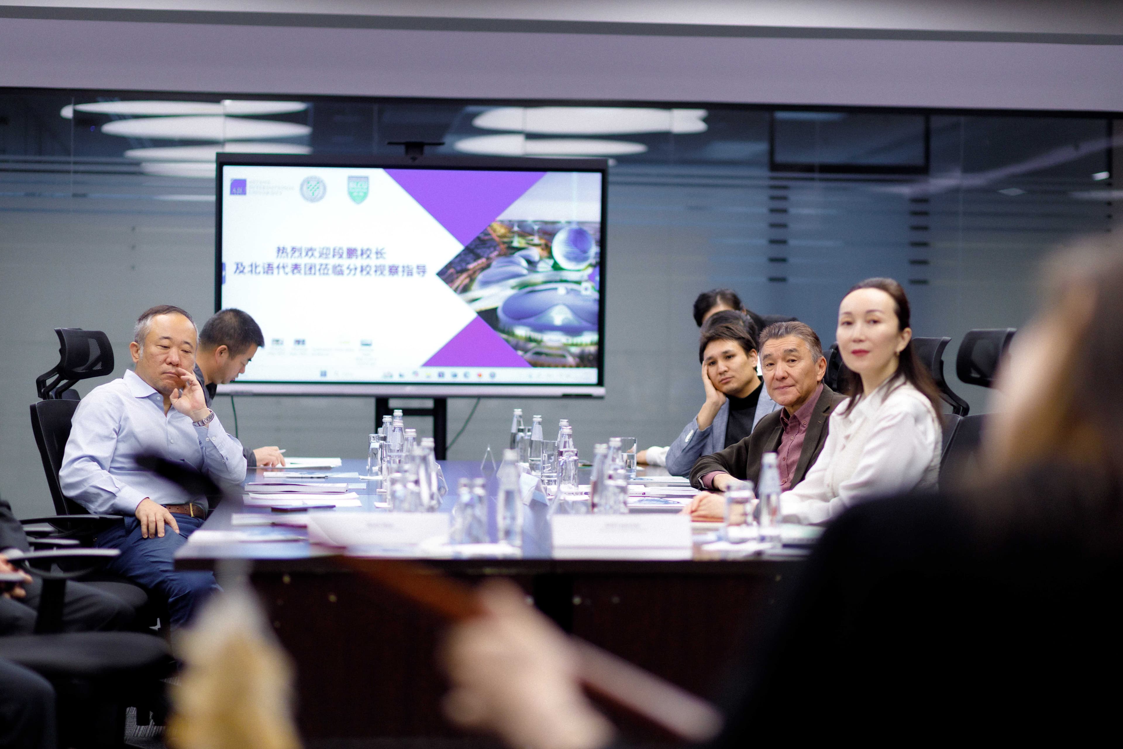 President Duan Peng visited the Beijing Language and Culture University branch at AIU. — 8