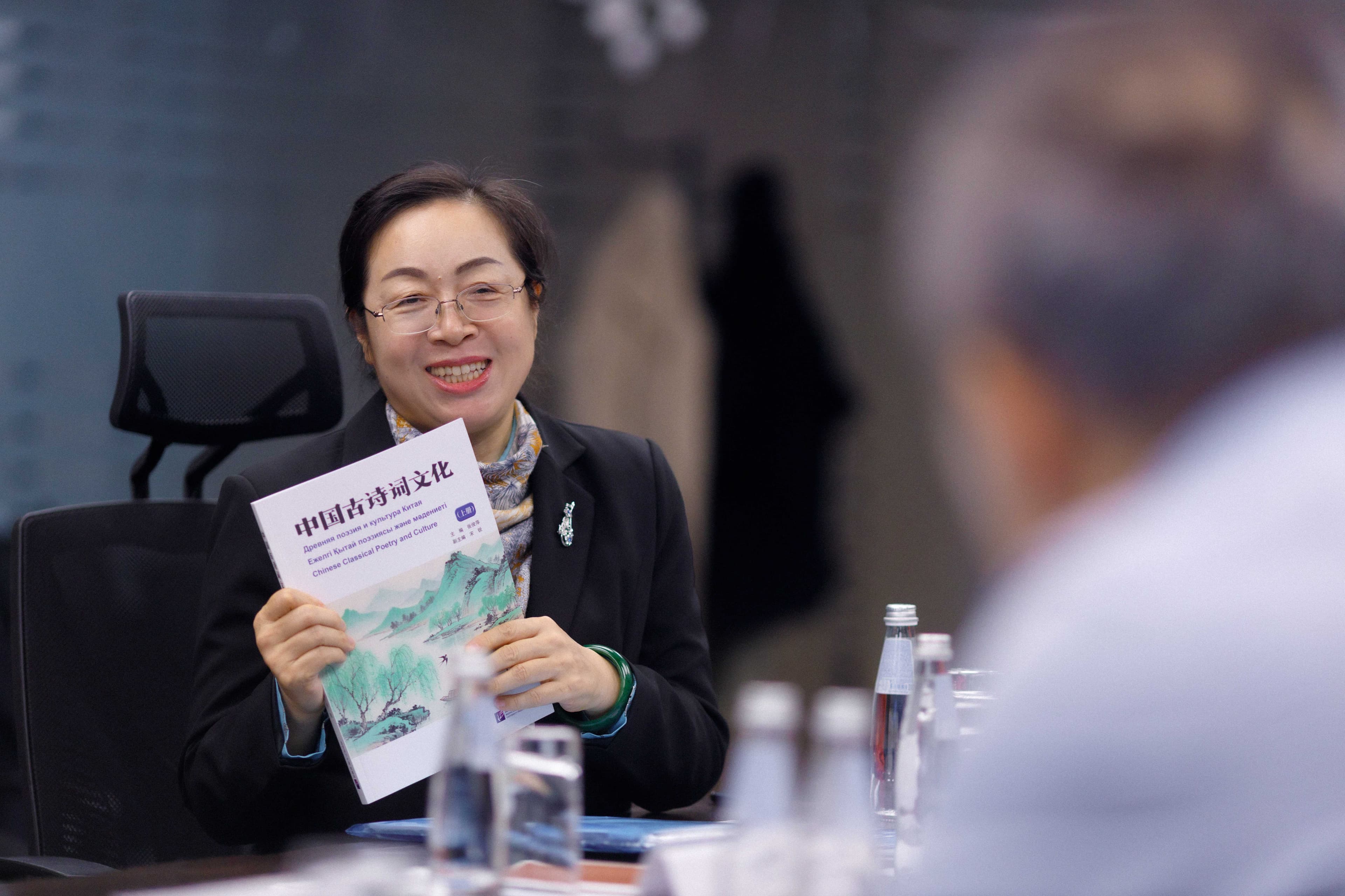 President Duan Peng visited the Beijing Language and Culture University branch at AIU. — 5