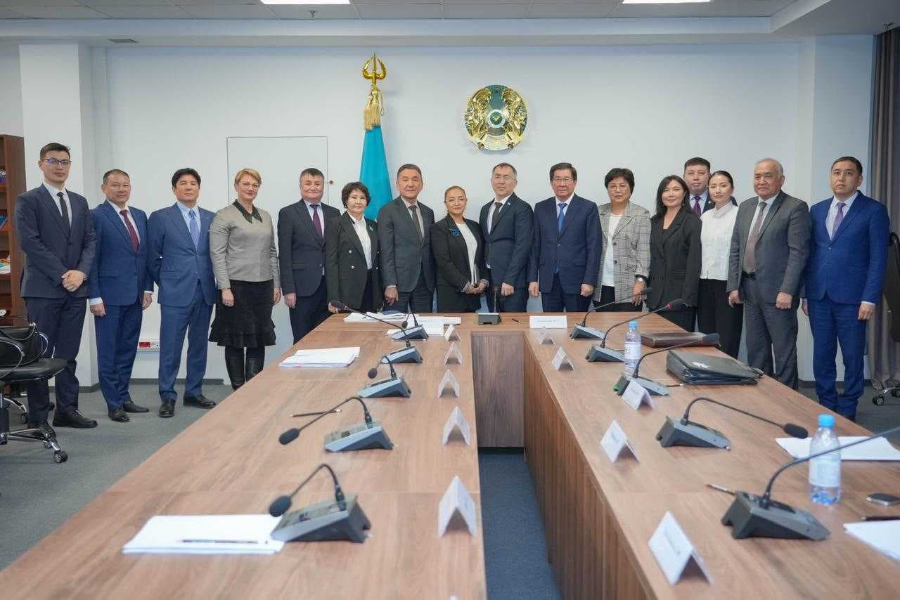 Президент AIU вошел в состав нового Общественного совета МНВО РК — 6