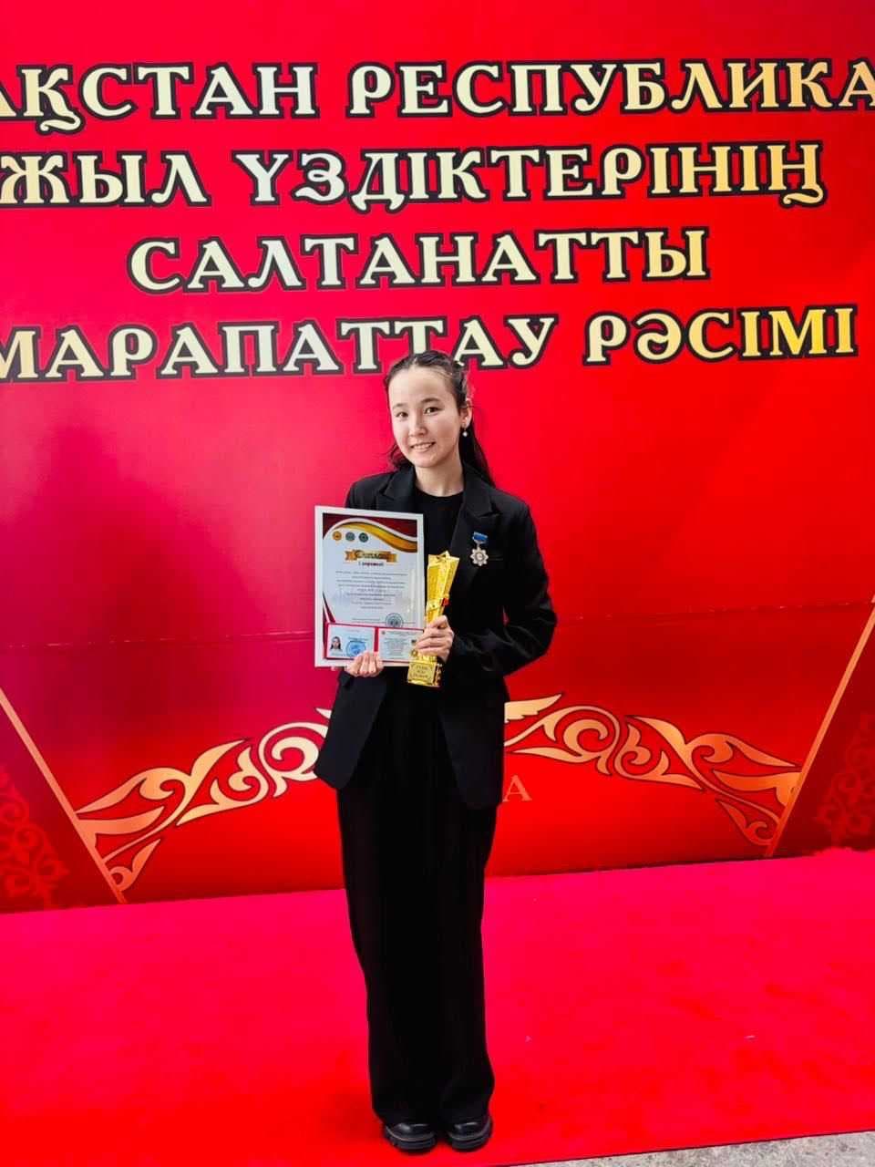 Студент AIU назван «Лучшим молодым ученым» — 2