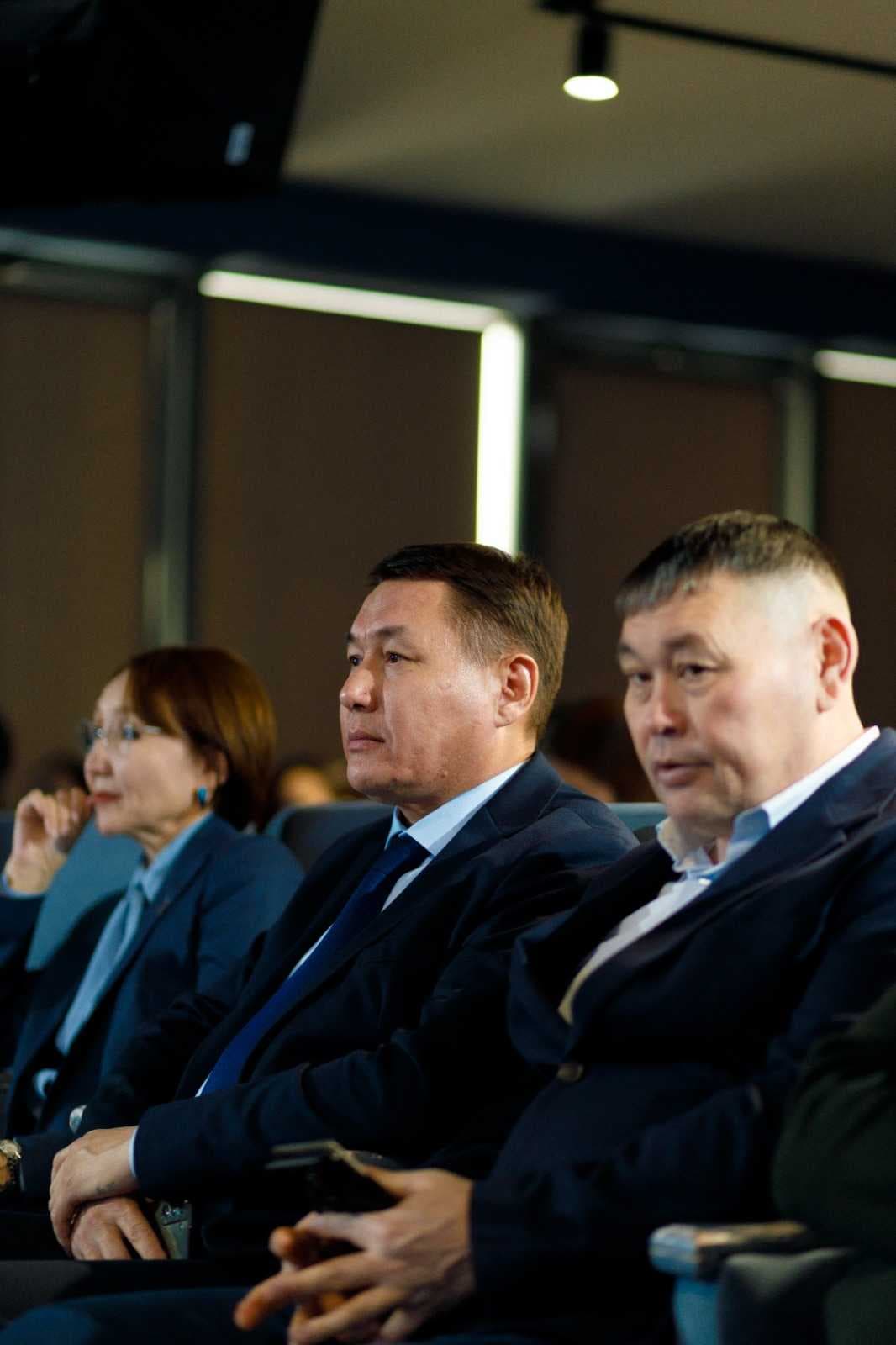 Международный университет Астана продолжает активно участвовать в продвижении в обществе идеологии закона и порядка. — 8