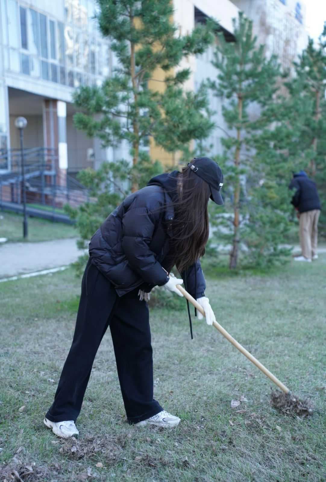 «Ұлттық мұра – ел аманаты»: Студенты AIU приняли участие в экологической акции «Таза Қазақстан» — 6