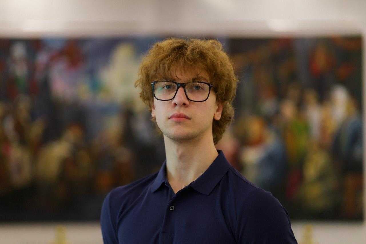 THE PERSON: Марк Царенко. Как в 19 лет получить грант от Google и бросить вызов системе образования?