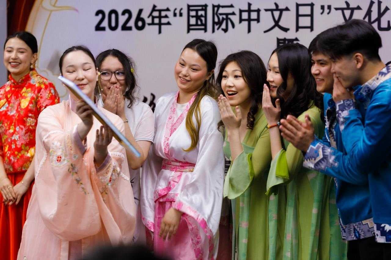 Эхо Шелкового пути: Дружба на кончике кисти — 1