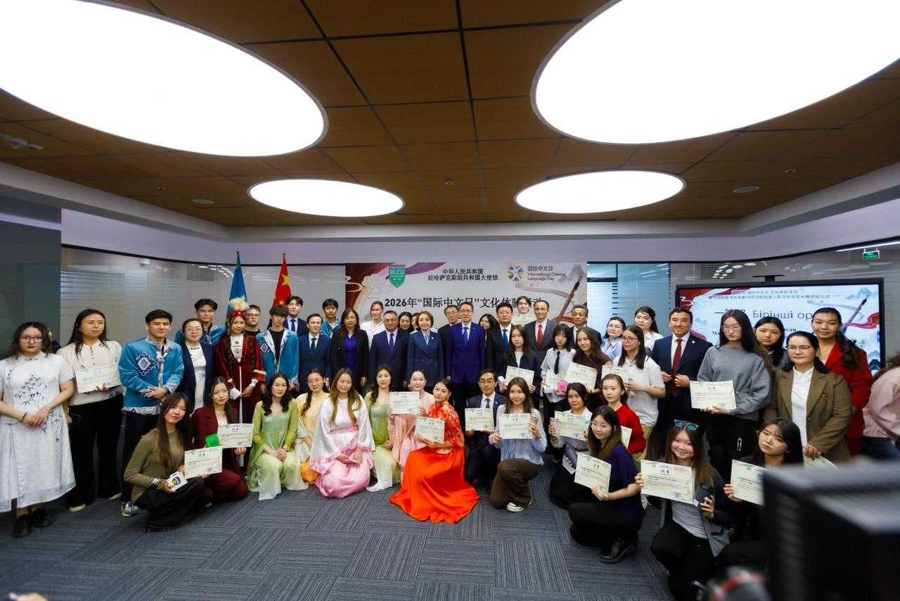 Эхо Шелкового пути: Дружба на кончике кисти — 21